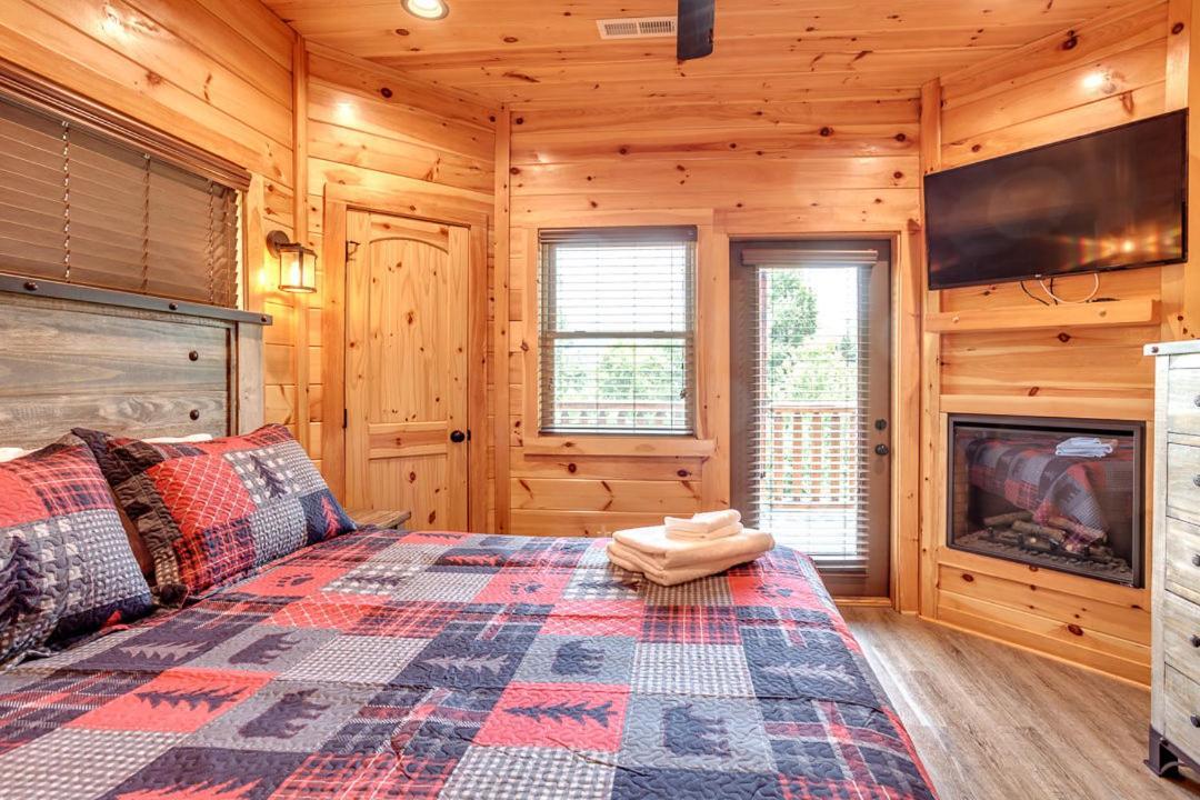 Gatlinburg Cabin With Private Hot Tub By Staycating エクステリア 写真