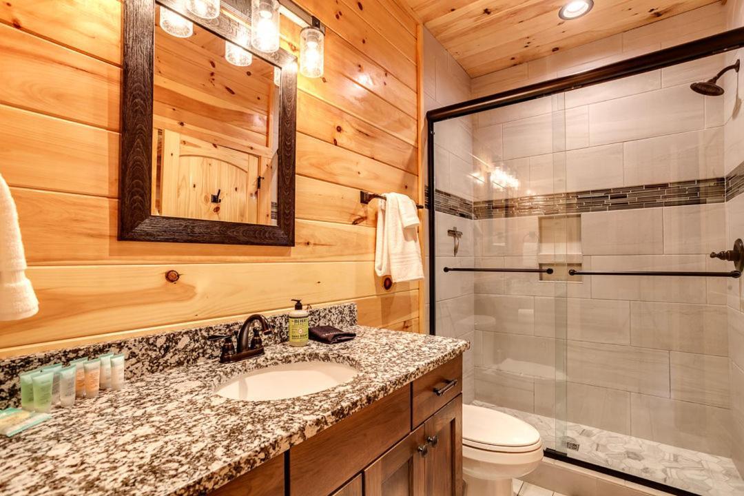 Gatlinburg Cabin With Private Hot Tub By Staycating エクステリア 写真