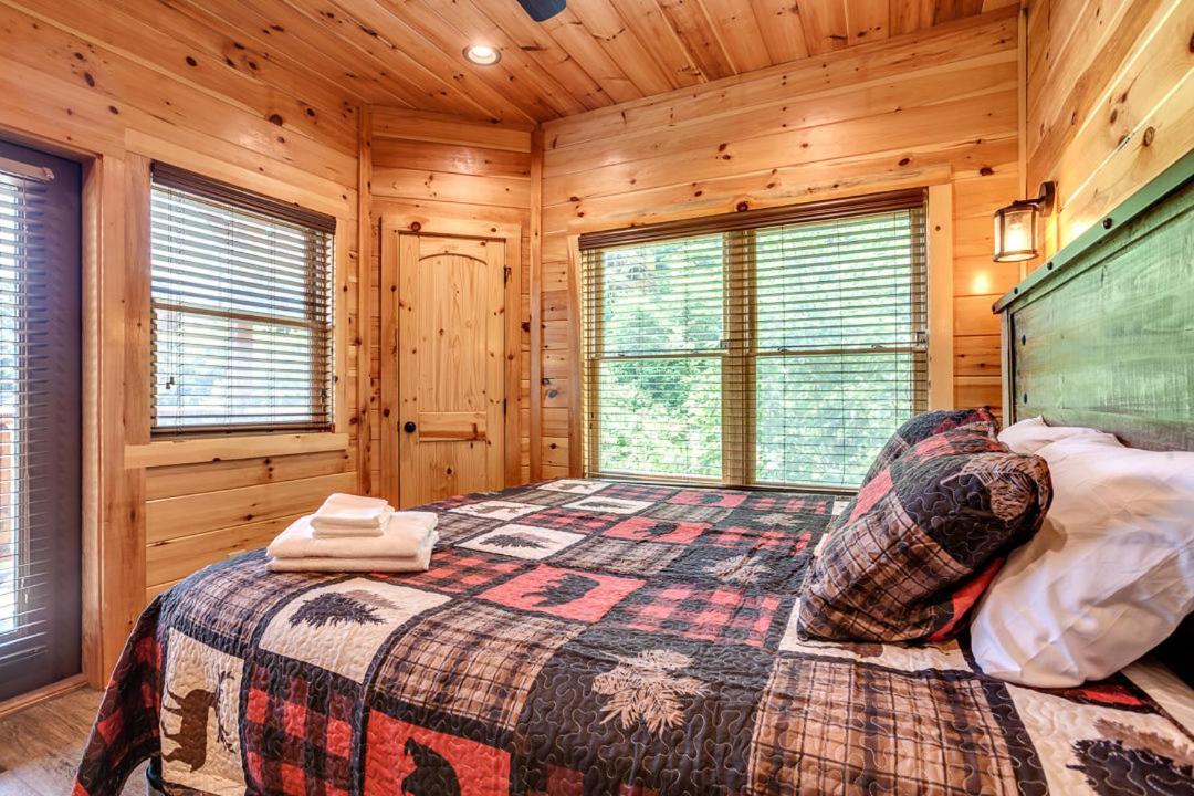 Gatlinburg Cabin With Private Hot Tub By Staycating エクステリア 写真