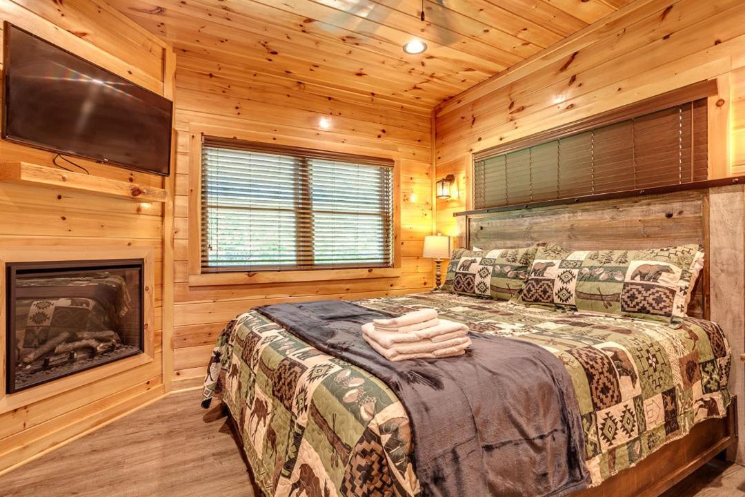 Gatlinburg Cabin With Private Hot Tub By Staycating エクステリア 写真