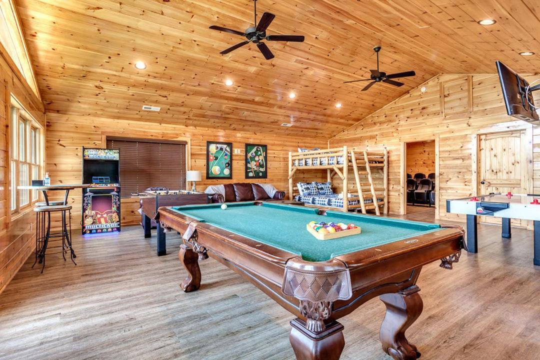 Gatlinburg Cabin With Private Hot Tub By Staycating エクステリア 写真